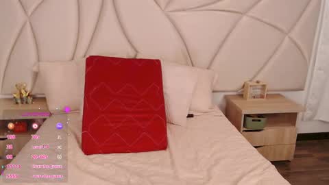 Vallery online show from March 2025 04:28:01 AM