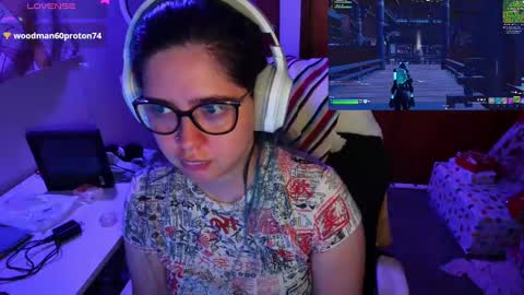 Im Violet online show from December 2024 06:21:01 AM