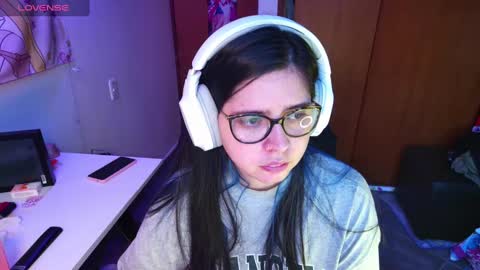 Im Violet online show from January 2025 10:33:01 PM