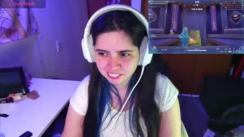 Im Violet online show from January 2025 05:26:02 AM