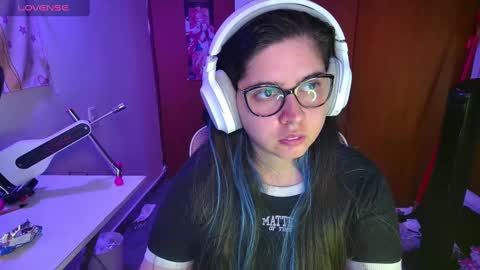 Im Violet online show from February 2025 11:11:02 PM