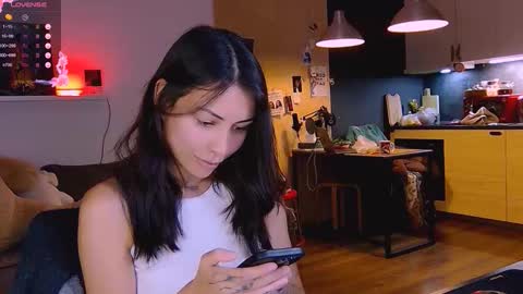 Little Devil online show from October 2025 07:01:02 PM