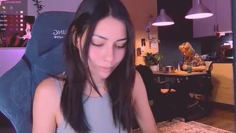 Little Devil online show from October 2025 05:35:02 PM