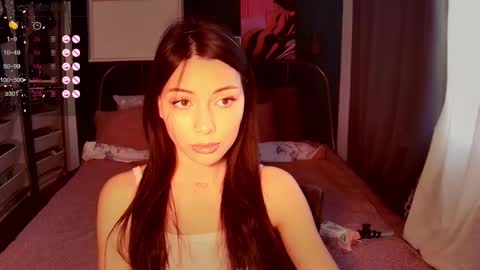 Snapshot of valorant_girl chatting on April 2026 03:49:02 PM Little Devil online show from April 2026 03:49:02 PM