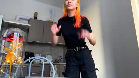 Emily online show from February 2026 07:12:02 AM