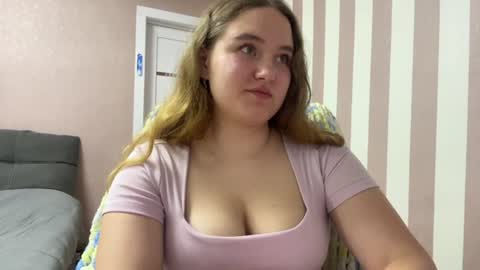 Snapshot of valvet_sky chatting on July 2026 10:28:02 PM Lily online show from July 2026 10:28:02 PM
