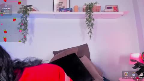 vamp  online show from September 2025 08:46:01 PM