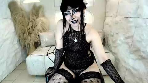 vampkitty_r online show from February 2026 12:57:02 PM