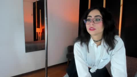 vampy_dolll online show from December 2024 04:06:01 PM