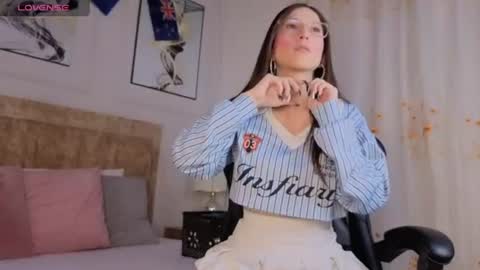 vane_coral online show from July 2026 11:25:01 AM