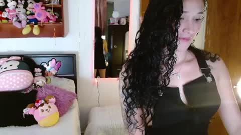 Snapshot of vanellope_vonrol chatting on January 2025 04:12:01 AM Vanessa online show from January 2025 04:12:01 AM