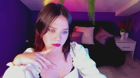 Snapshot of vanellopekeks chatting on September 2025 01:11:01 PM Polly online show from September 2025 01:11:01 PM