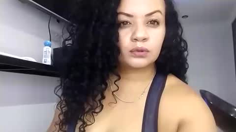 vanessa and samantha online show from April 2026 03:02:01 AM