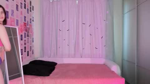 Vanessa online show from March 2026 05:43:01 AM