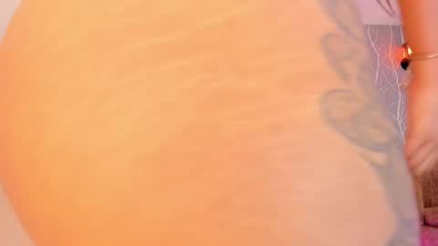    online show from February 2025 12:33:02 PM