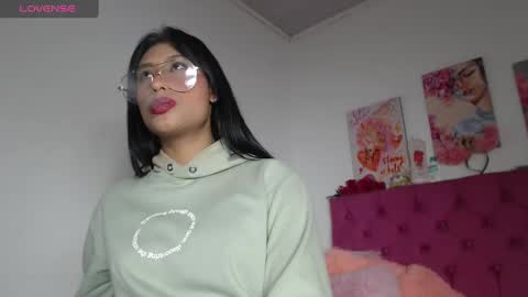 Snapshot of vanessa_lovea chatting on February 2025 05:31:02 AM Vanessa online show from February 2025 05:31:02 AM