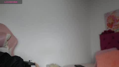 Snapshot of vanessa_lovea chatting on March 2025 02:27:02 AM Vanessa online show from March 2025 02:27:02 AM