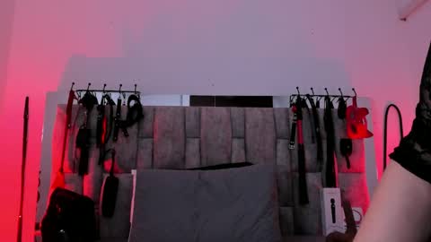 Vanessa online show from March 2026 12:00:02 PM