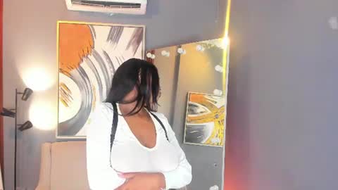Snapshot of vanessa_wild1 chatting on June 2026 06:28:01 PM vanessa_wild1 online show from June 2026 06:28:01 PM