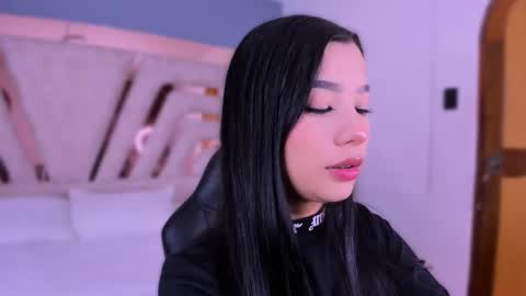 vanessaduval online show from December 2025 03:11:01 AM