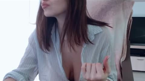 Vanessa online show from March 2025 11:07:01 AM