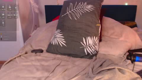 Vanessa follow me -  I will answer you there at any time online show from January 2025 09:48:01 AM