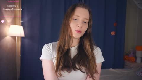 Luna online show from November 2025 06:29:01 PM