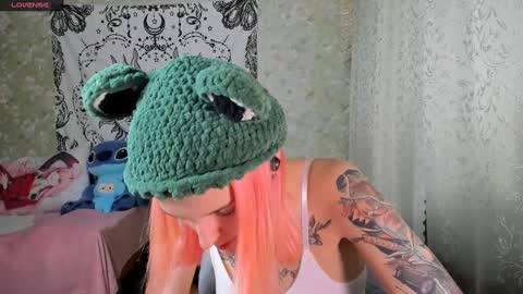 Snapshot of vanilla_arya chatting on January 2025 03:54:02 PM Adelina online show from January 2025 03:54:02 PM