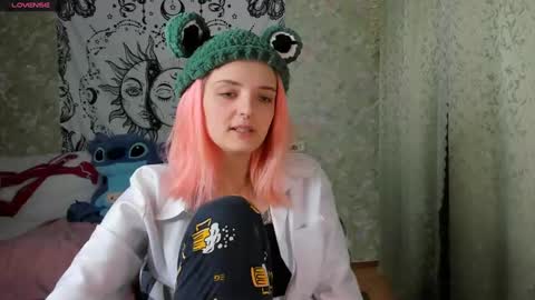 Snapshot of vanilla_arya chatting on January 2025 12:53:01 PM Adelina online show from January 2025 12:53:01 PM