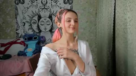 Snapshot of vanilla_arya chatting on January 2025 03:56:02 PM Adelina online show from January 2025 03:56:02 PM