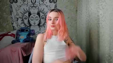 Snapshot of vanilla_arya chatting on January 2025 01:05:01 PM Adelina online show from January 2025 01:05:01 PM