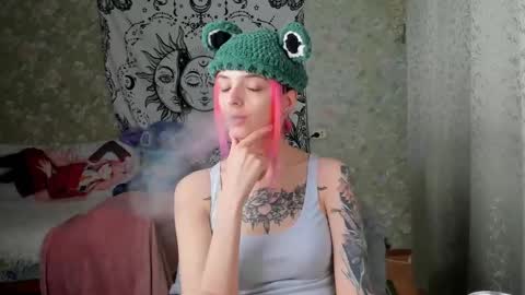 Snapshot of vanilla_arya chatting on March 2025 11:51:01 AM Adelina online show from March 2025 11:51:01 AM