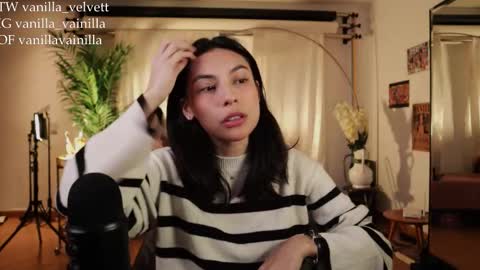 Snapshot of vanilla_velvet chatting on March 2026 02:04:01 AM Annabet online show from March 2026 02:04:01 AM