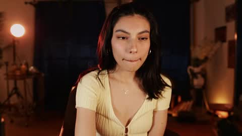 Snapshot of vanilla_velvet chatting on April 2026 11:42:01 PM Annabet online show from April 2026 11:42:01 PM