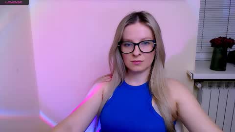 Mia online show from February 2026 08:20:01 AM