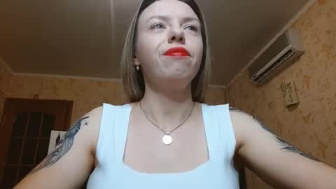 VanillaMuffin online show from October 2025 12:47:01 PM