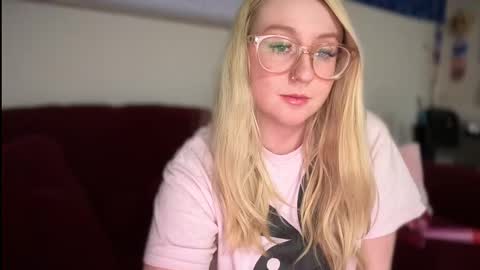 vanillapuddingpie online show from March 2025 03:56:01 AM