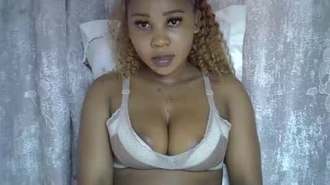 vanillavenus online show from February 2026 12:13:02 PM