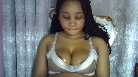 Snapshot of vanillavenus chatting on July 2026 12:56:02 PM vanillavenus online show from July 2026 12:56:02 PM