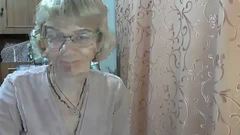 Vanillaxcreamy online show from December 2024 02:37:01 PM