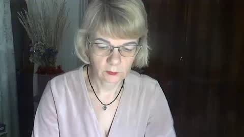 Vanillaxcreamy online show from January 2025 02:42:01 PM