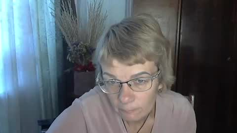 Vanillaxcreamy online show from October 2025 12:09:01 PM