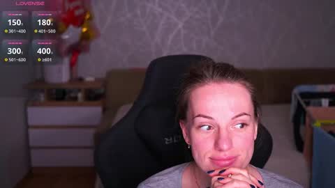 Sophie online show from October 2025 04:51:02 PM