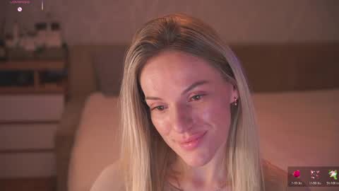 Sophie online show from March 2026 10:00:02 PM