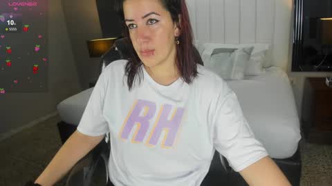 Snapshot of vanitysex chatting on December 2024 11:34:02 AM Karine online show from December 2024 11:34:02 AM