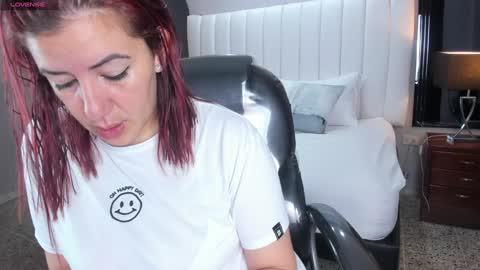 Snapshot of vanitysex chatting on January 2025 11:33:02 AM Karine online show from January 2025 11:33:02 AM