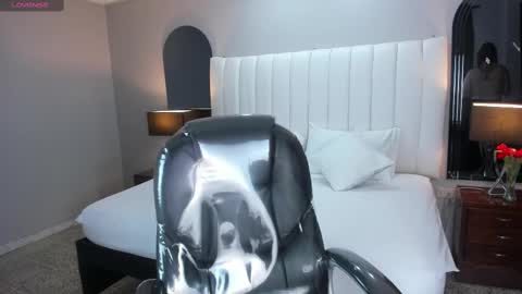 Snapshot of vanitysex chatting on February 2025 11:34:02 AM Karine online show from February 2025 11:34:02 AM