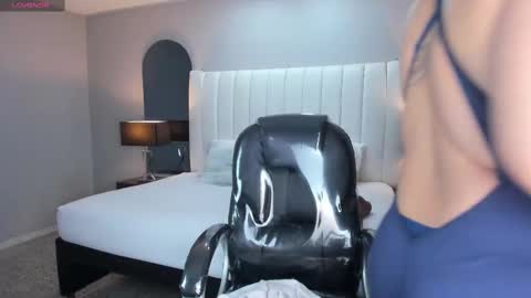 Snapshot of vanitysex chatting on February 2025 11:41:01 AM Karine online show from February 2025 11:41:01 AM