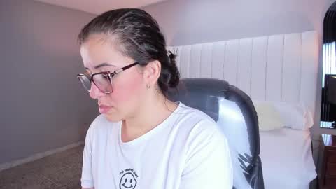 Snapshot of vanitysex chatting on October 2025 11:32:02 AM Karine online show from October 2025 11:32:02 AM