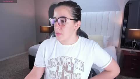 Snapshot of vanitysex chatting on October 2025 11:32:02 AM Karine online show from October 2025 11:32:02 AM